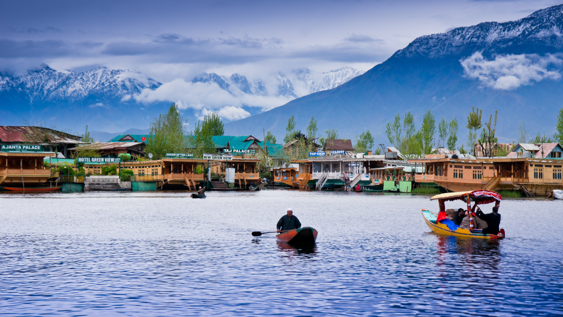CHARISMATIC KASHMIR