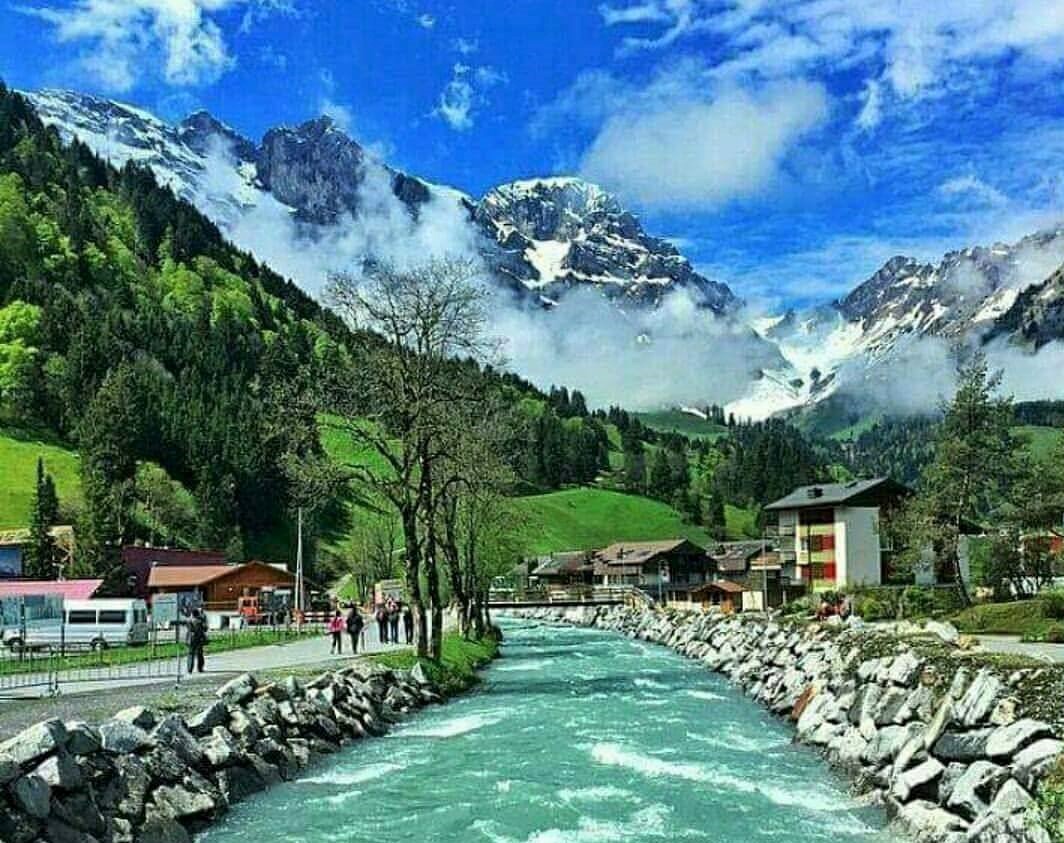 CHARISMATIC KASHMIR